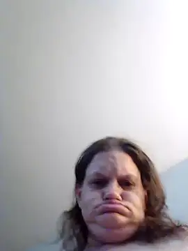 Earlybirdgetsthewormxh online show from September 2025 04:33:02 PM