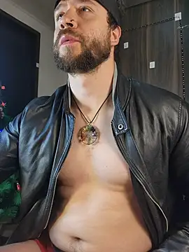 Snapshot of just_maxii chatting on December 2025 11:55:02 PM just maxii online show from December 2025 11:55:02 PM