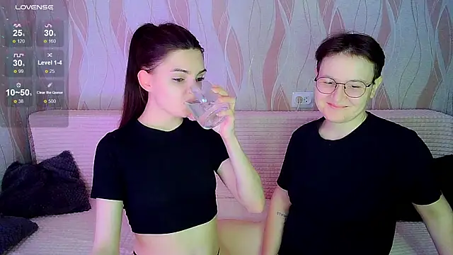  crazy baby  online show from October 2025 07:12:01 PM