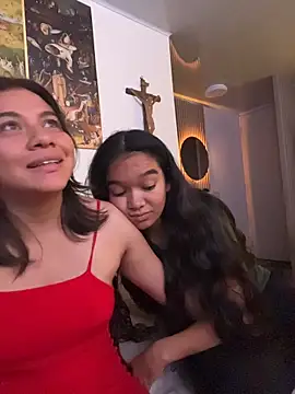 Snapshot of Nina-Eros1 chatting on December 2025 01:35:02 AM Nina-Eros1 online show from December 2025 01:35:02 AM