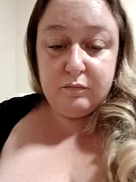 Snapshot of blissful_vixen chatting on September 2025 12:52:01 PM blissful vixen online show from September 2025 12:52:01 PM