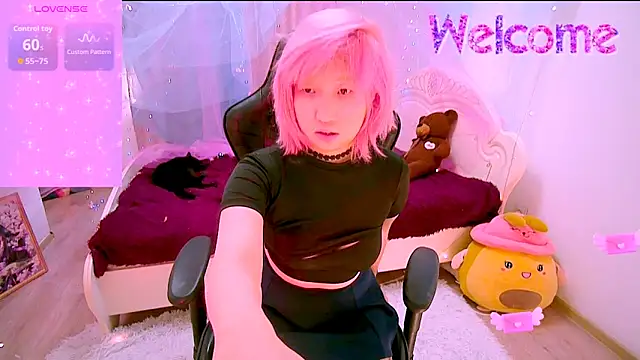 Akemilun online show from November 2025 07:18:01 AM