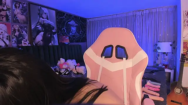 Snapshot of LanaKyutt chatting on January 2025 01:48:01 AM LanaKyutt online show from January 2025 01:48:01 AM