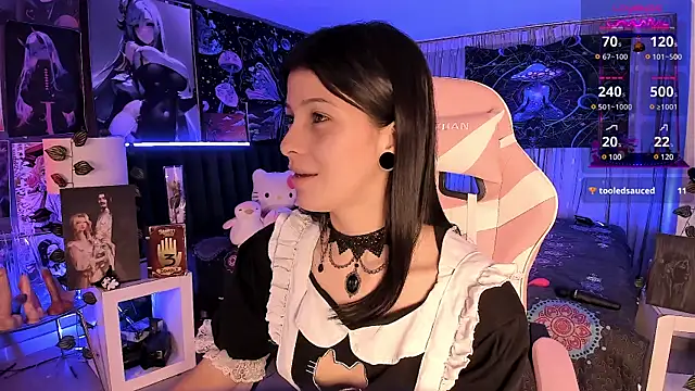 Snapshot of LanaKyutt chatting on March 2025 10:03:01 AM LanaKyutt online show from March 2025 10:03:01 AM