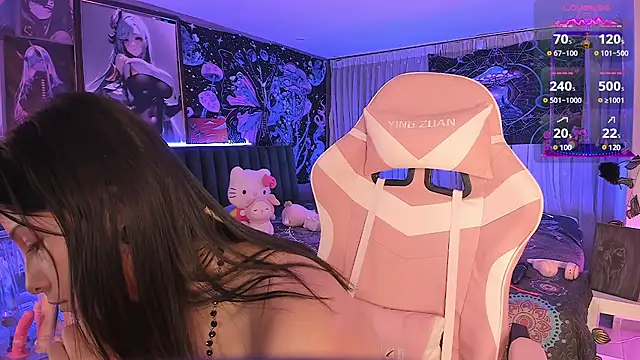 Snapshot of LanaKyutt chatting on March 2025 07:13:02 AM LanaKyutt online show from March 2025 07:13:02 AM