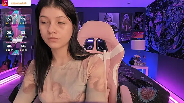 Snapshot of LanaKyutt chatting on September 2025 06:08:02 PM LanaKyutt online show from September 2025 06:08:02 PM