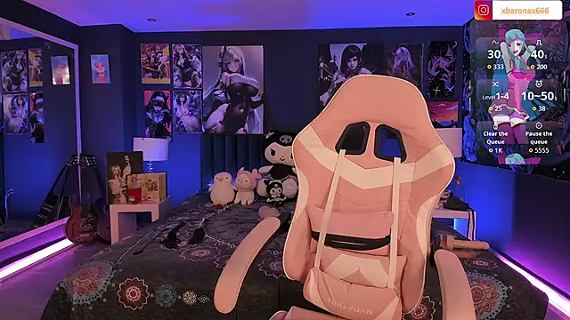 Snapshot of LanaKyutt chatting on November 2025 12:37:02 PM LanaKyutt online show from November 2025 12:37:02 PM