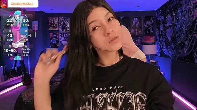 Snapshot of LanaKyutt chatting on December 2025 12:10:02 PM LanaKyutt online show from December 2025 12:10:02 PM