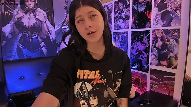 Snapshot of LanaKyutt chatting on December 2025 02:12:02 PM LanaKyutt online show from December 2025 02:12:02 PM