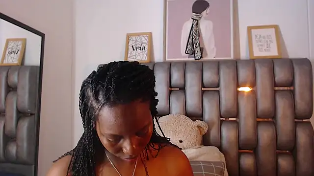 Snapshot of Sara_Marks chatting on June 2026 11:03:02 AM Sara Marks online show from June 2026 11:03:02 AM