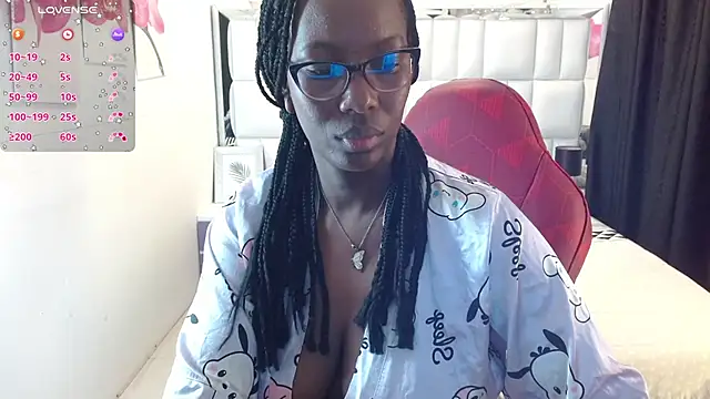 Snapshot of Sara_Marks chatting on July 2026 11:05:02 AM Sara Marks online show from July 2026 11:05:02 AM
