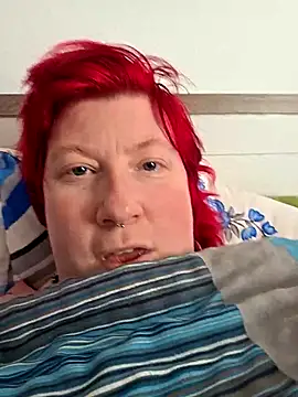 dieGeile0411 online show from April 2026 01:33:02 PM