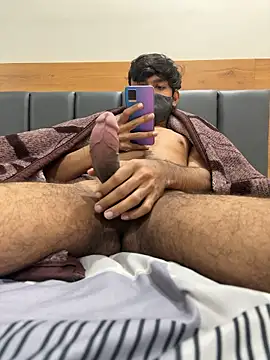 Snapshot of rajapo_1 chatting on January 2026 05:37:01 PM rajapo 1 online show from January 2026 05:37:01 PM