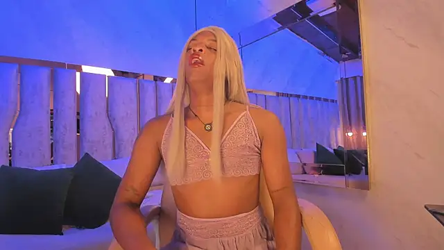 Snapshot of ari_monet chatting on November 2025 11:42:02 AM ari monet online show from November 2025 11:42:02 AM