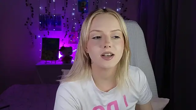 ImBonBon online show from July 2026 10:39:02 PM