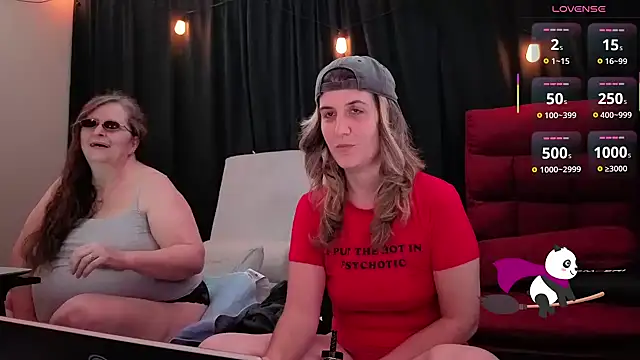 Snapshot of Sexy_Mama-69 chatting on October 2025 04:13:01 PM Sexy Mama-69 online show from October 2025 04:13:01 PM