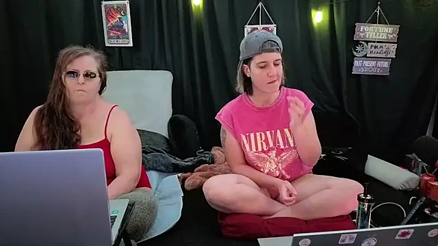 Sexy Mama-69 online show from November 2025 05:34:02 PM