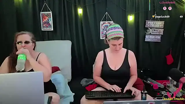 Sexy Mama-69 online show from November 2025 05:26:01 PM