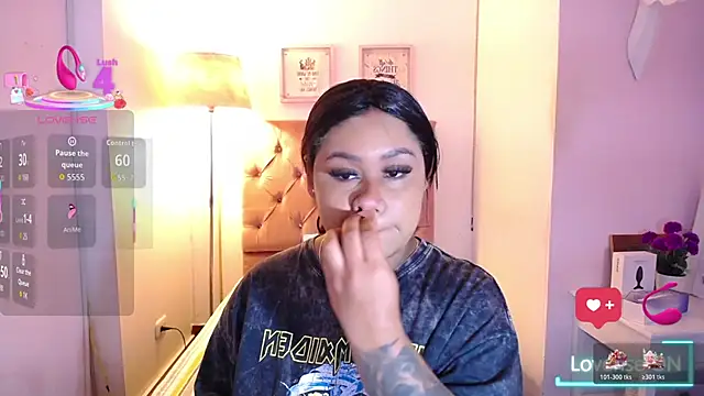 Nahom1  online show from December 2025 09:35:01 PM