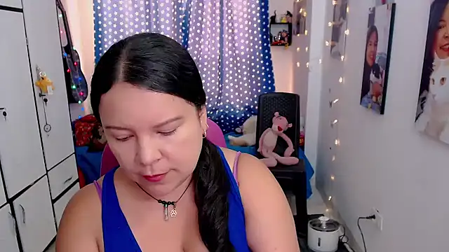 claryssa  online show from November 2025 03:56:01 PM