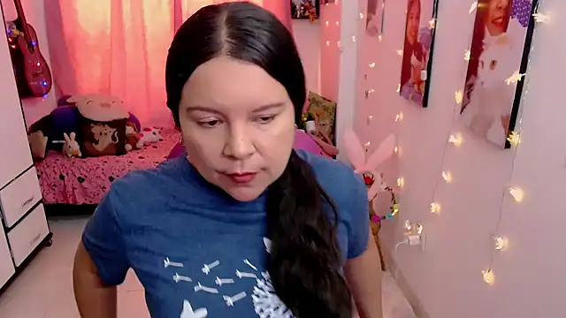 claryssa  online show from April 2026 07:37:02 PM