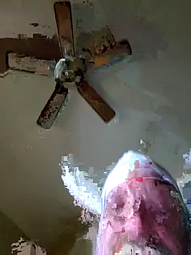 Hugebwc102 online show from September 2025 07:46:02 AM