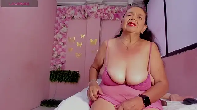 Snapshot of grandmother_milf chatting on May 2026 12:57:01 PM grandmother milf online show from May 2026 12:57:01 PM