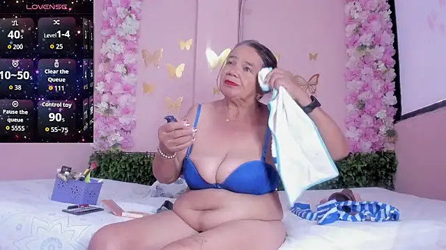 Snapshot of grandmother_milf chatting on May 2026 12:58:01 PM grandmother milf online show from May 2026 12:58:01 PM
