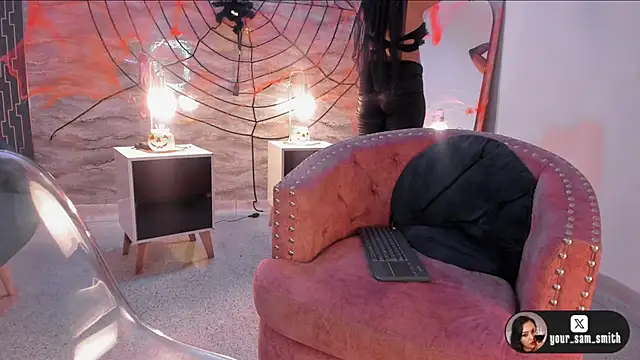 samara smithh online show from October 2025 11:44:01 AM