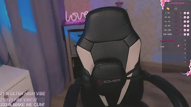 VeronaAura online show from November 2025 12:54:02 AM