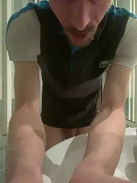 Maxthekid online show from April 2026 11:17:02 PM