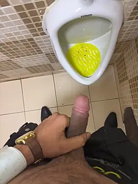 hitlar1026 online show from November 2025 01:32:01 PM