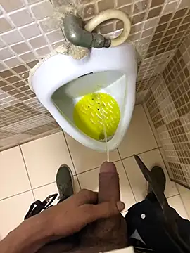 hitlar1026 online show from November 2025 10:47:01 AM