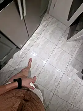 Dublinbloke30000 online show from January 2025 02:31:01 AM