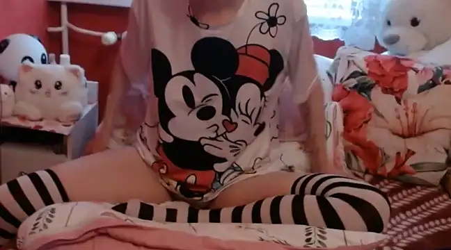 Snapshot of lovely_nekochan chatting on March 2025 06:59:01 AM lovely nekochan online show from March 2025 06:59:01 AM