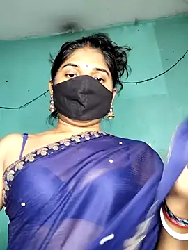 Snapshot of Luv_Adite20 chatting on January 2025 10:19:01 AM Luv Adite20 online show from January 2025 10:19:01 AM