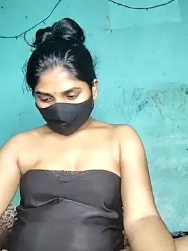 Snapshot of Luv_Adite20 chatting on February 2025 05:53:02 PM Luv Adite20 online show from February 2025 05:53:02 PM