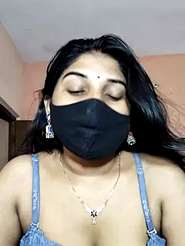 Snapshot of Luv_Adite20 chatting on October 2025 06:01:02 AM Luv Adite20 online show from October 2025 06:01:02 AM