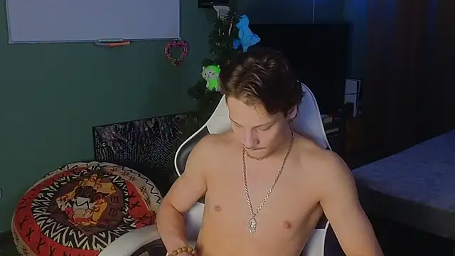 Snapshot of TeddyLiLboy chatting on January 2025 06:27:02 PM TeddyLiLboy online show from January 2025 06:27:02 PM