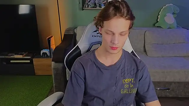 Snapshot of TeddyLiLboy chatting on October 2025 05:57:02 PM TeddyLiLboy online show from October 2025 05:57:02 PM