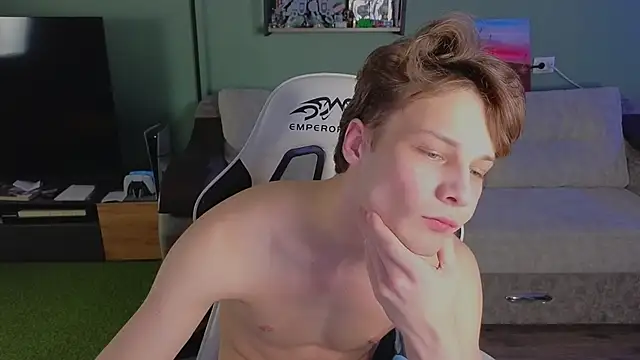 TeddyLiLboy online show from December 2025 06:37:02 PM