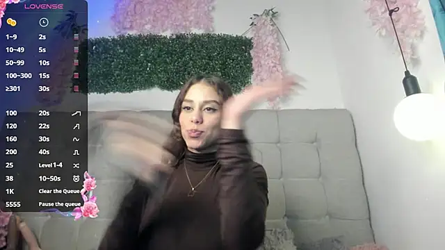 Snapshot of misticasexy chatting on February 2025 03:37:02 AM misticasexy online show from February 2025 03:37:02 AM