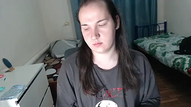 EvaMiron online show from December 2025 03:11:01 AM