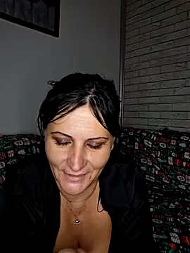 Snapshot of anaaamariaaaa chatting on November 2025 03:11:01 PM anaaamariaaaa online show from November 2025 03:11:01 PM