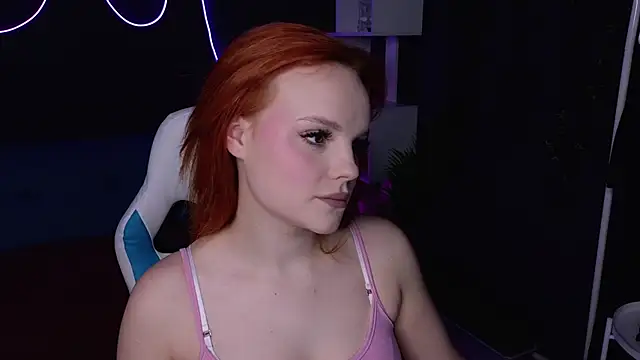 Snapshot of KristiRosee chatting on February 2025 01:20:02 AM KristiRosee online show from February 2025 01:20:02 AM