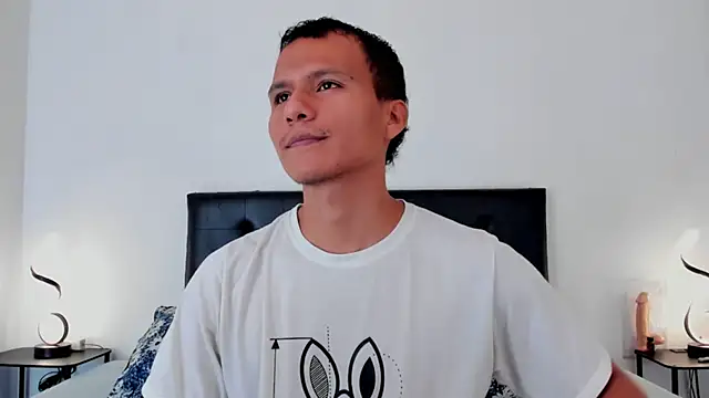 Snapshot of jaylen_and_duke chatting on January 2025 11:11:01 AM jaylen and duke online show from January 2025 11:11:01 AM