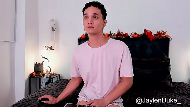 Snapshot of jaylen_and_duke chatting on October 2025 11:03:01 AM jaylen and duke online show from October 2025 11:03:01 AM