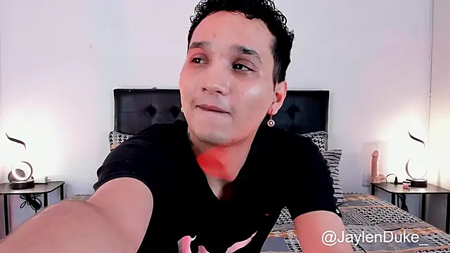 Snapshot of jaylen_and_duke chatting on December 2025 11:03:02 AM jaylen and duke online show from December 2025 11:03:02 AM