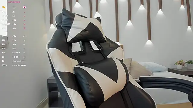 megan cooper28 online show from December 2025 07:08:02 PM