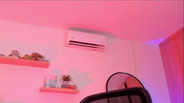 rose saenz online show from October 2025 08:29:02 PM